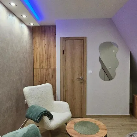 Apartamento Hill Isidorovic Ll