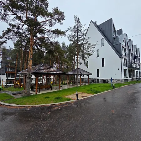 Hill Isidorovic Ll Apartamento *